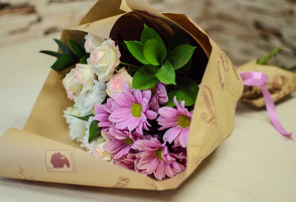 Букет цветов из: Розы и Хризантемы в Михайловской