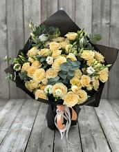 Букет цветов из:  Розы и Лизиантусы #REPLACE_PRED# Михайловской