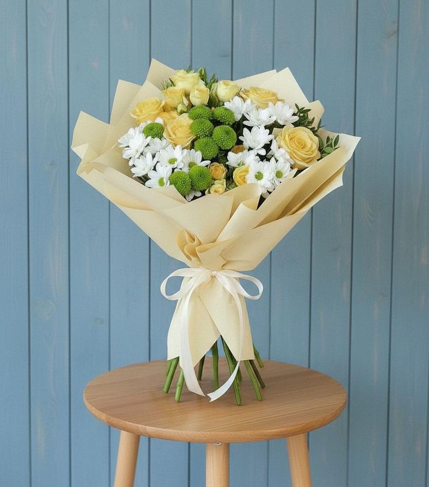 Букет цветов из: Хризантемы и Розы в Михайловской