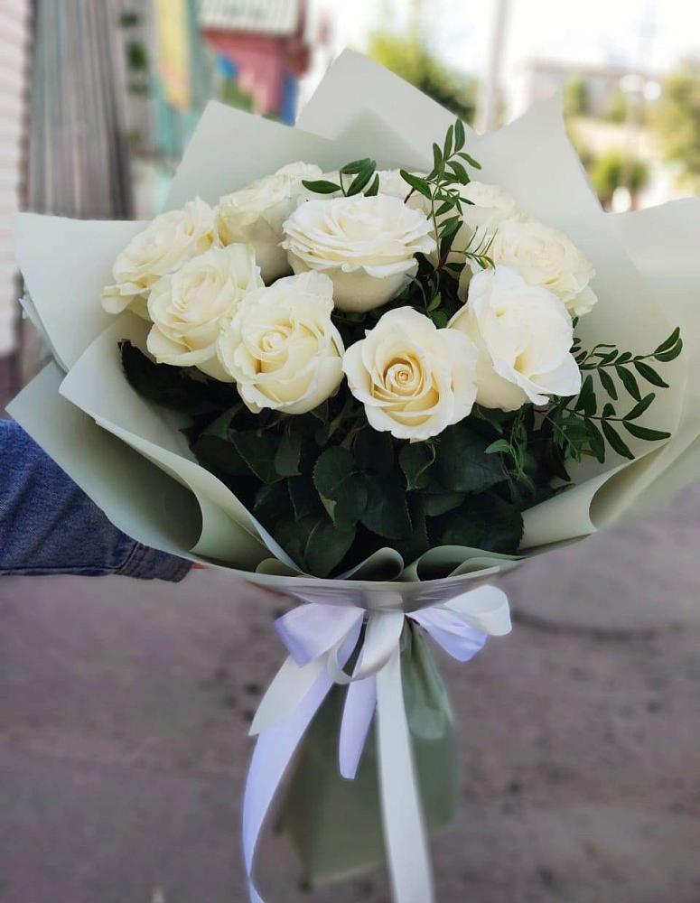Букет Белые розы Проуд в Михайловской
