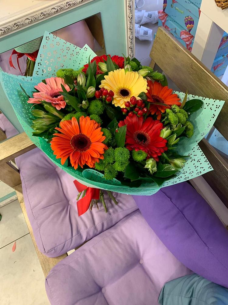 Букет цветов из: Герберы, Хризантемы и Альстромерии в Михайловской