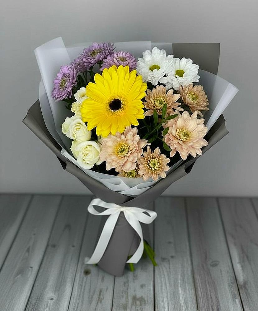 Букет цветов из: Розы, Герберы и Хризантемы в Михайловской
