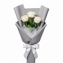 Букет 3 белые розы #REPLACE_PRED# Михайловской