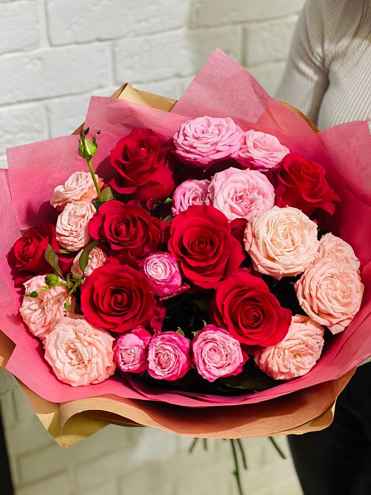 Букет цветов из: Розы в Михайловской