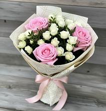 Букет цветов из:  Розы в Михайловской