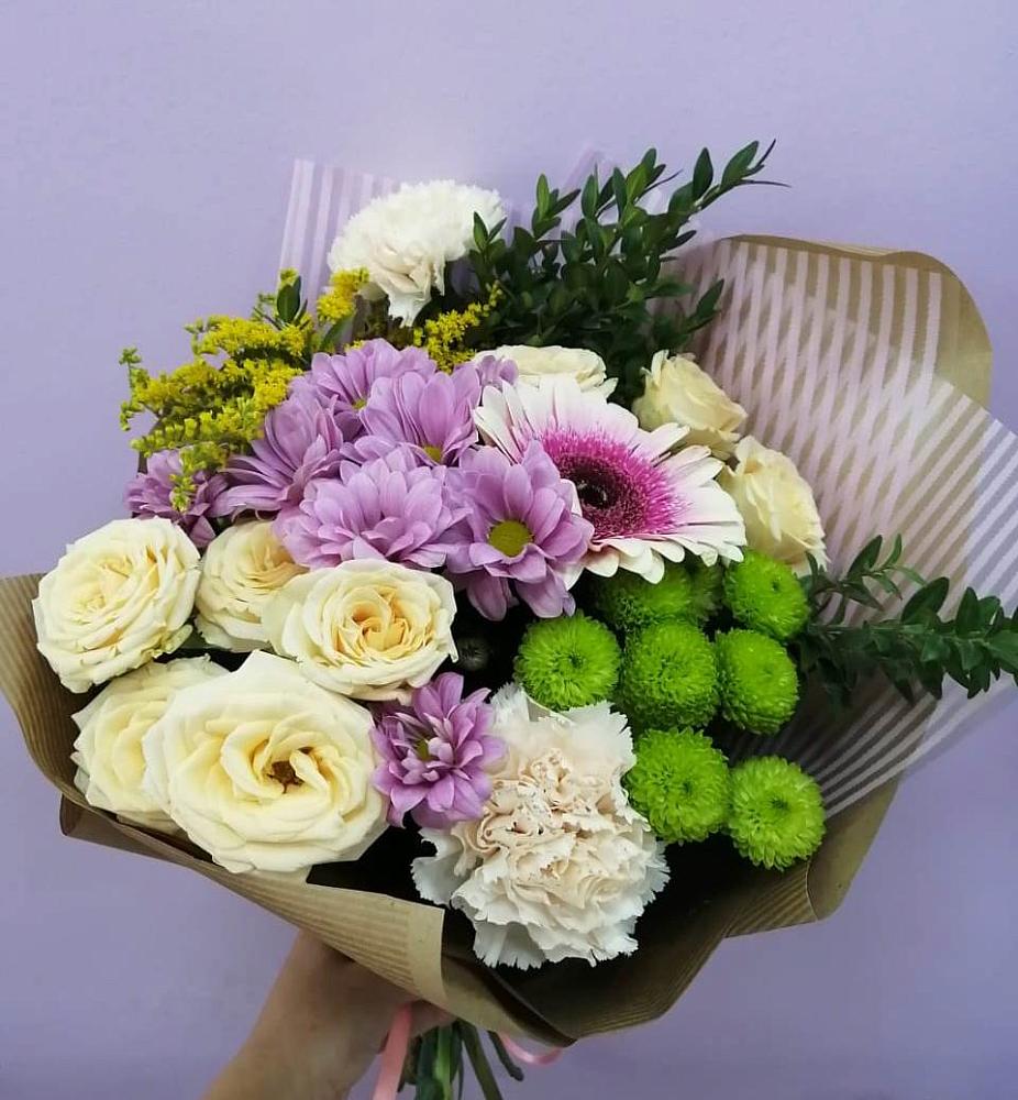 Букет цветов из: Хризантемы, Розы, Гвоздики и Герберы в Михайловской