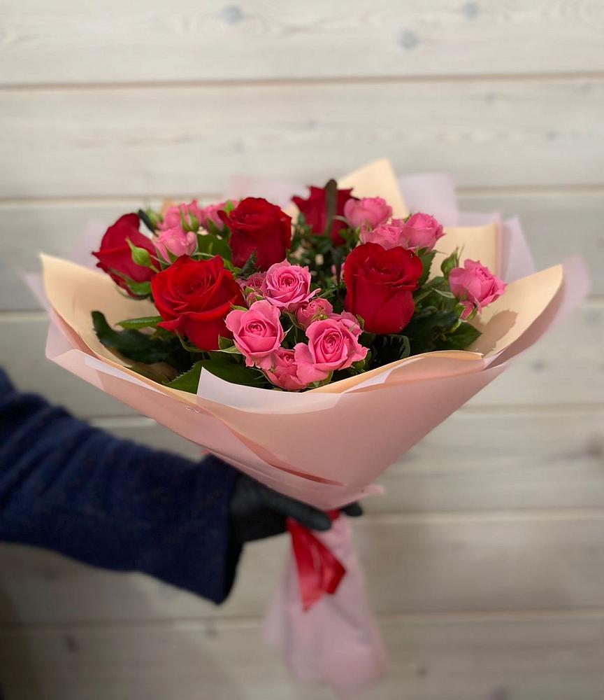 Букет цветов из: Розы в Михайловской