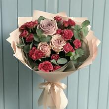 Букет цветов из:  Гвоздики и Розы #REPLACE_PRED# Михайловской