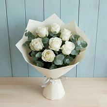 Букет Белые розы в Эвкалипте в Михайловской