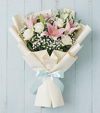 Букет цветов из:  Лилии в Михайловской