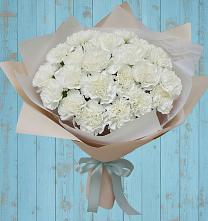 Букет цветов из:  Гвоздики в Михайловской